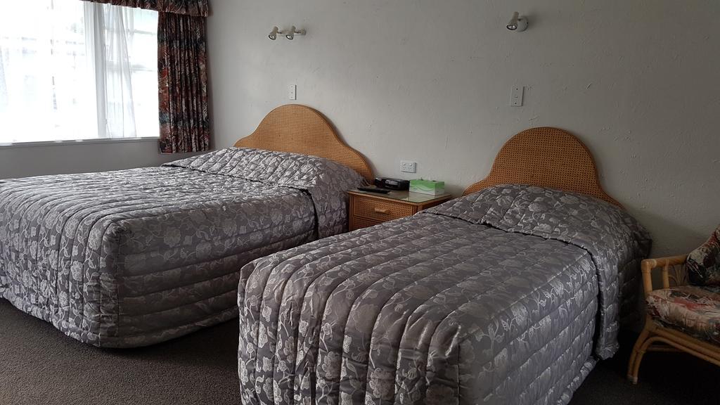 Coachman Motel Тайхап Экстерьер фото